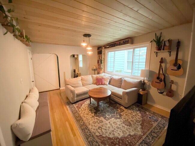 Foto del edificio - 2825 N Booth St