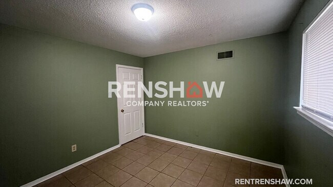 Foto del edificio - 2122 Goldbrier Ln