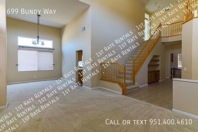 Building Photo - CORONA - MOUNTAIN GATE ESTATES