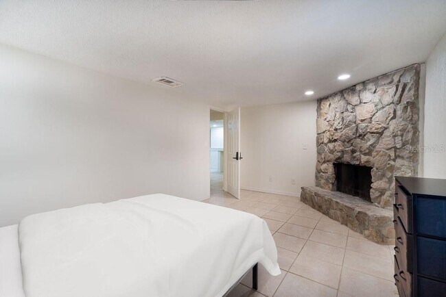 Foto del edificio - 7407 Duke Dr
