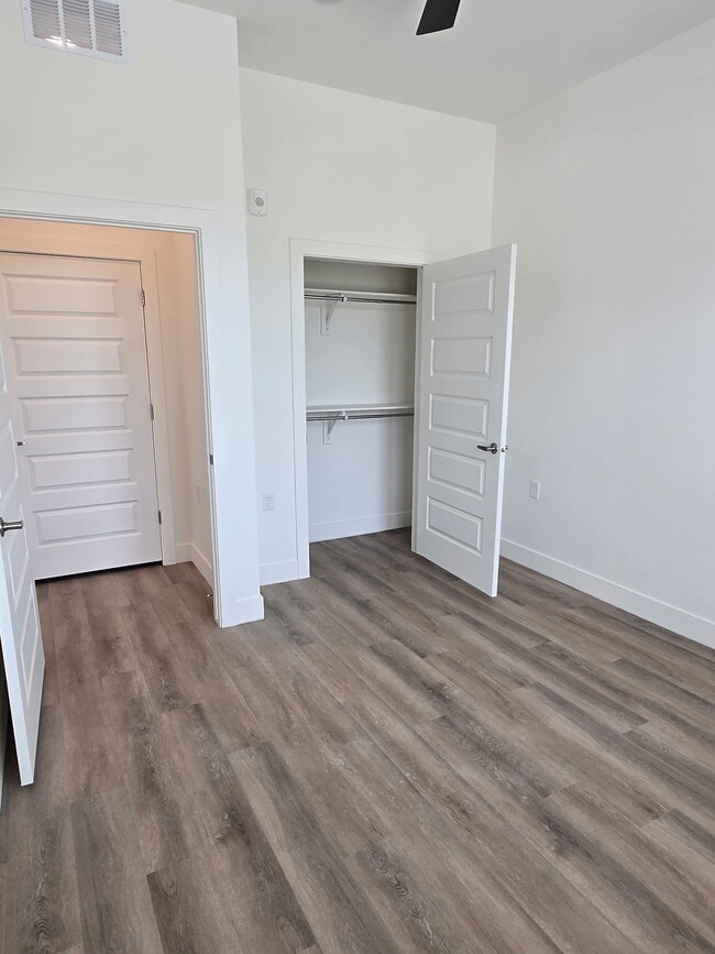 Building Photo - 25th and Quincy