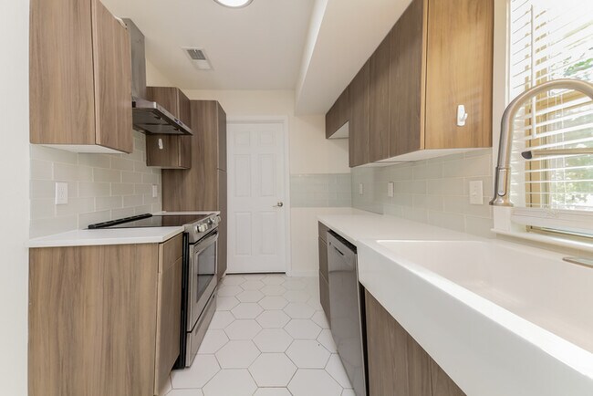 Foto del edificio - 7315 Gayglen Dr