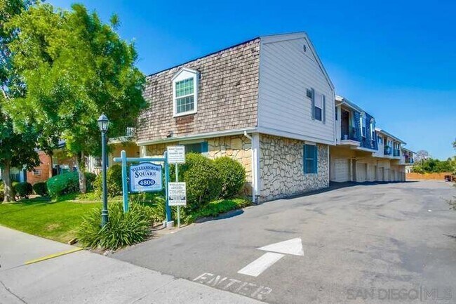 Building Photo - 4800 Williamsburg Ln