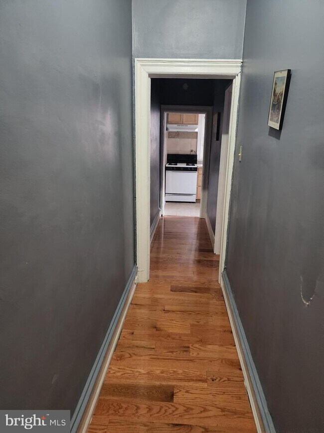 Building Photo - 5122 Parkside Ave