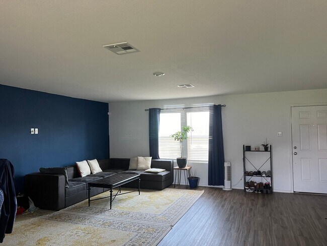 Foto del edificio - 3 Bedroom Single Family Home in Maxwell