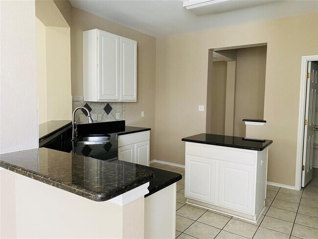 Foto del edificio - 15601 Staffordshire Ln