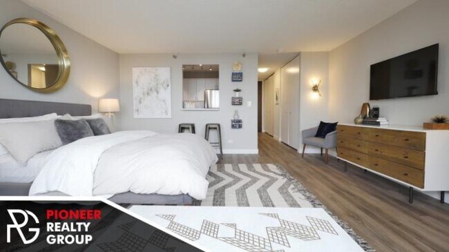 Foto del edificio - 2 bedroom in CHICAGO IL 60614