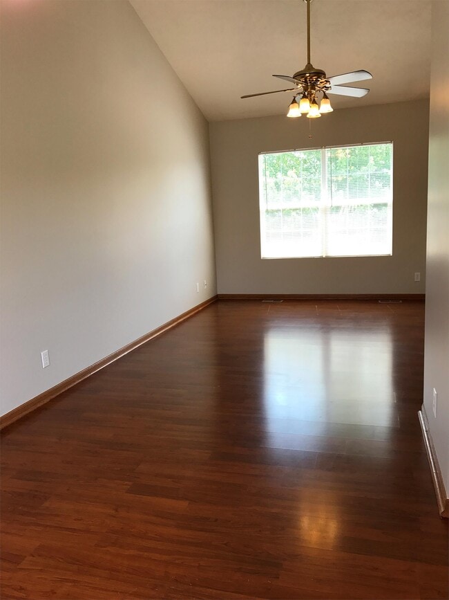 Building Photo - 6721 N 78th Ave