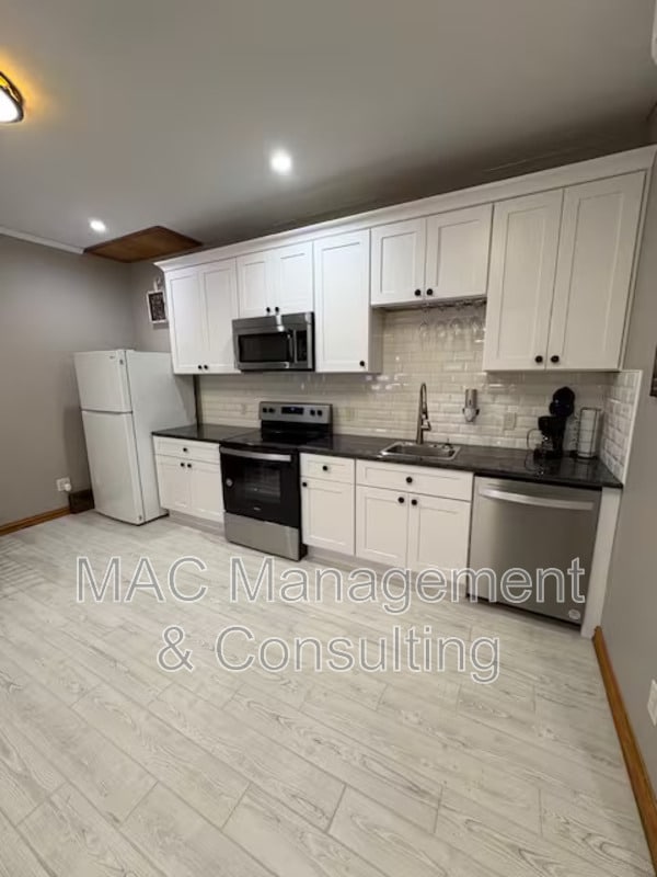 Foto del edificio - 335 N Peachtree Ave