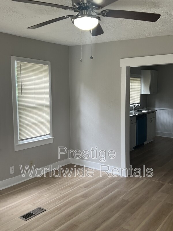 Foto del edificio - 5223 Thomason Ave