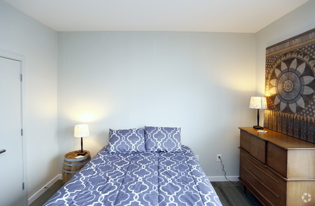 The Hinge Apartments Indianapolis In Bedroom