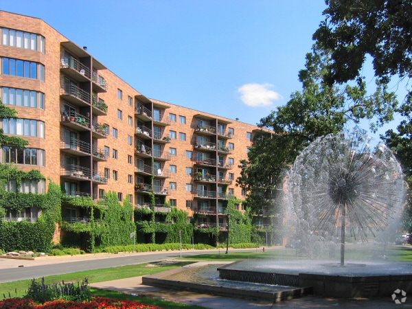 Loring Way Condominium