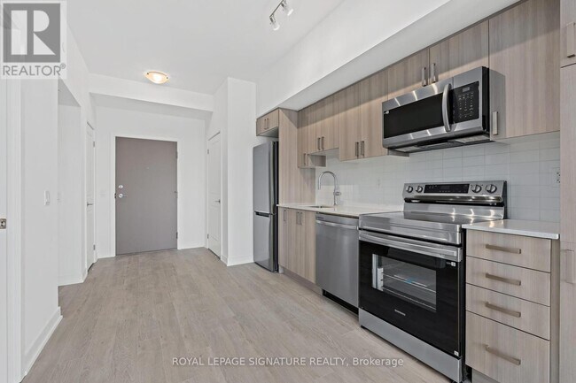 Photo du bâtiment - 1010 Sandy Beach Rd