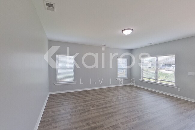 Foto del edificio - 30 HAWK LN
