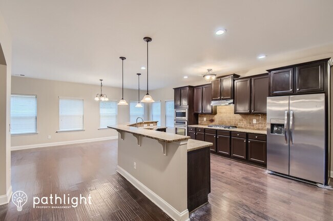 Building Photo - 125 Plunkett Dr