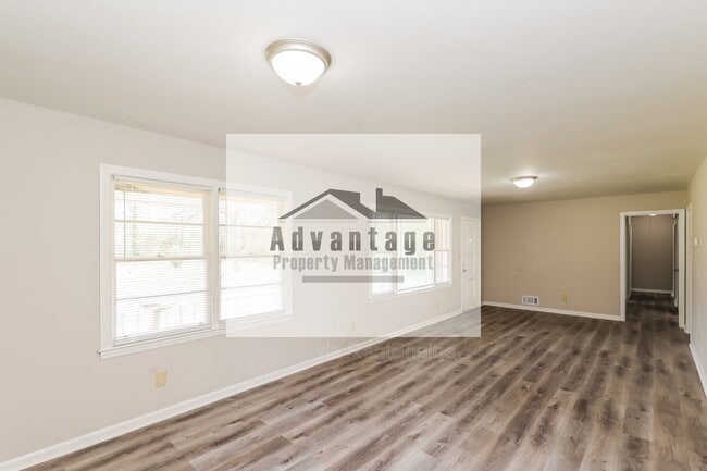 Building Photo - 6615 Cascade Palmetto Hwy