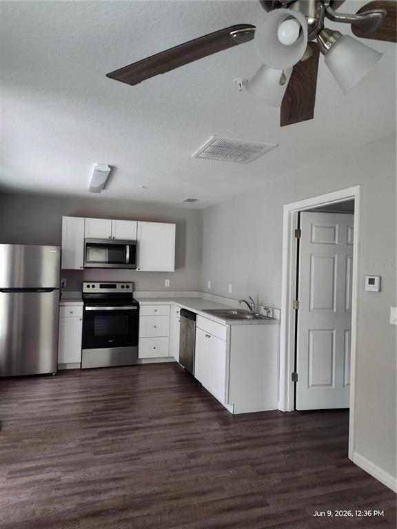 Foto del edificio - 5580 NE 35th St