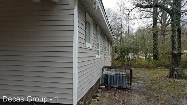 Building Photo - 3 br, 1.5 bath House - 120 20th Avenue NE