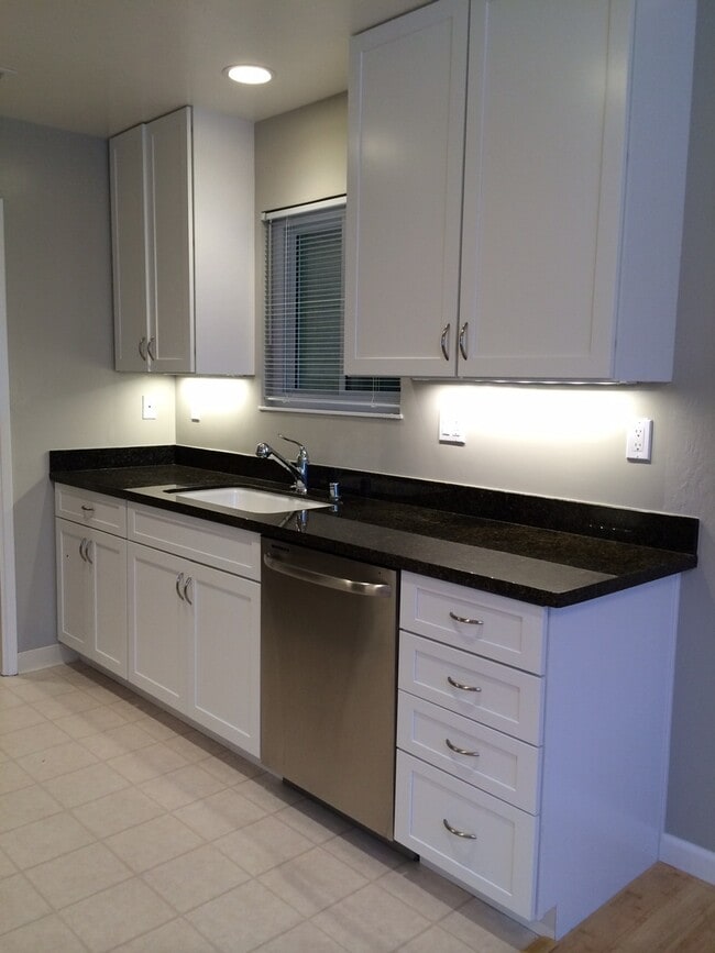 Interior Photo - Noel Oaks Apartments