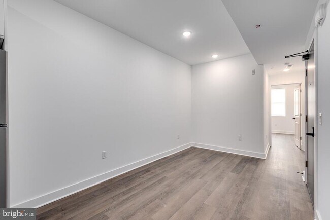 Foto del edificio - 927 N 42nd St