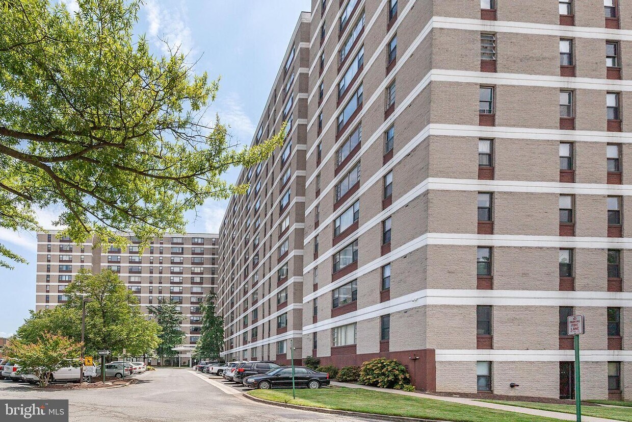 4600 Duke St Unit 709, Alexandria, VA 22304 Condo for Rent in