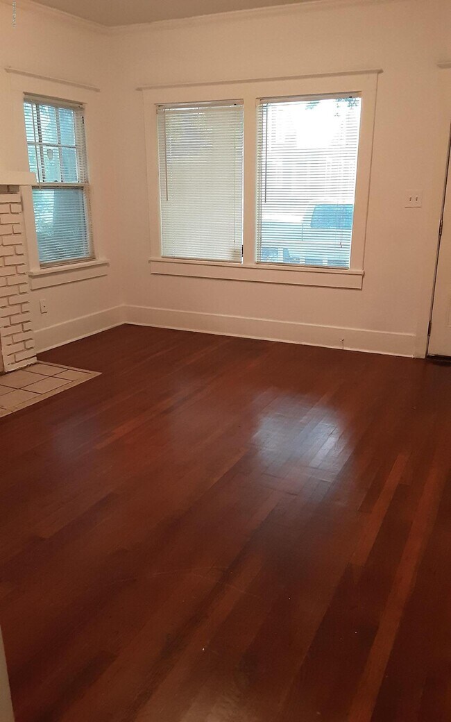 Foto del edificio - 2968 Spencer St
