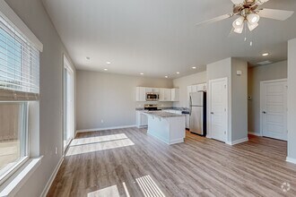 3BR, 2.5BA - The Willow - 1,391SF - Hillcrest Village