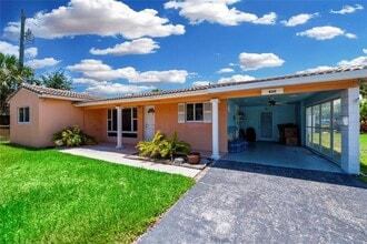 Building Photo - 4511 Sea Grape Dr
