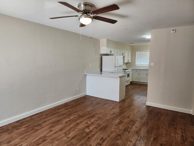 Photo - #1063- 1901W Weldon LLC Apartment