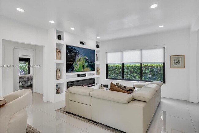 Foto del edificio - 2484 SW 25th St
