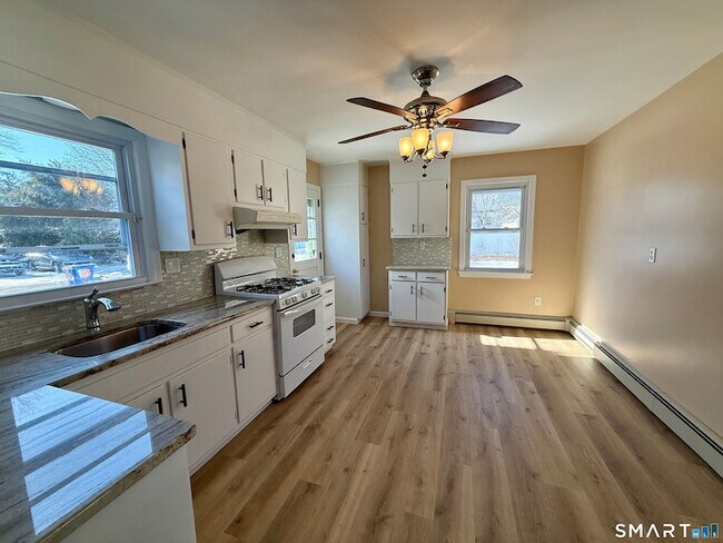 Foto del edificio - 33 Center Ave