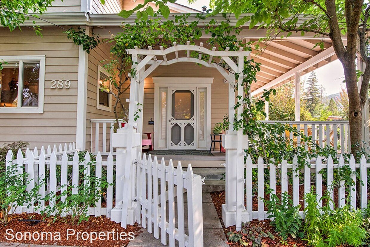 Primary Photo - 2 br, 2 bath House - 289 1st St West