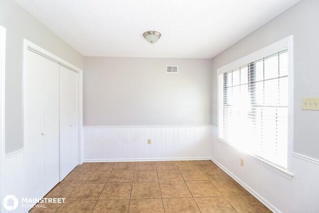 Building Photo - 5657 Redford Ave, Memphis, TN 38135