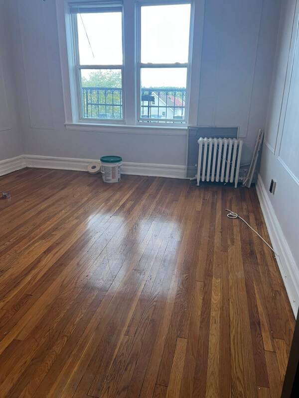 Foto principal - 689 Sanford Ave