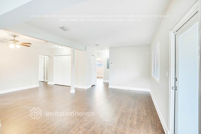 Foto del edificio - 7421 Normandy St