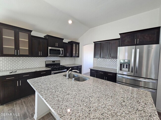 Foto del edificio - 1096 Summer Night Pl