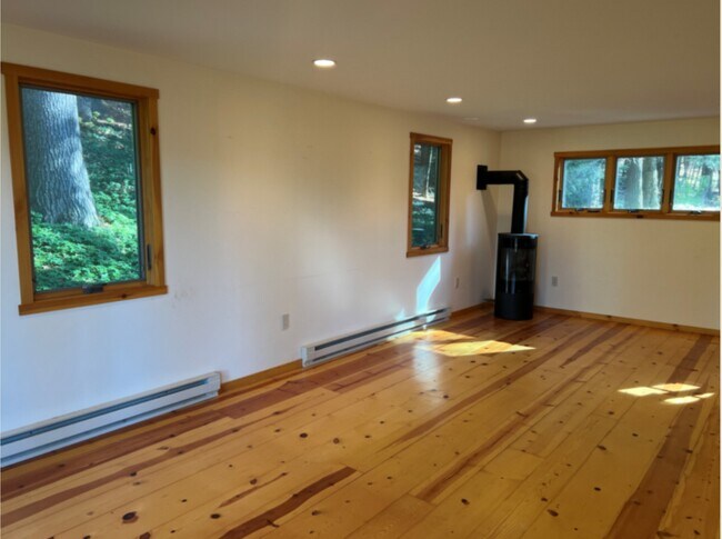 Building Photo - 23 N Undermountain Rd