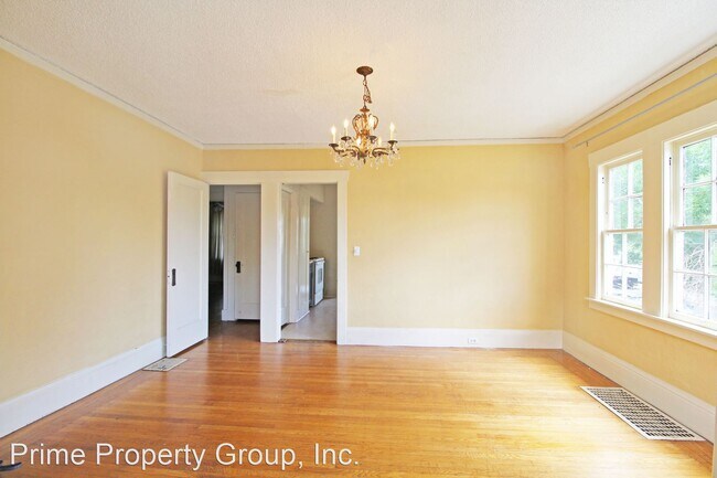 Building Photo - 2 br, 1 bath House - 3900 Laurel Ave