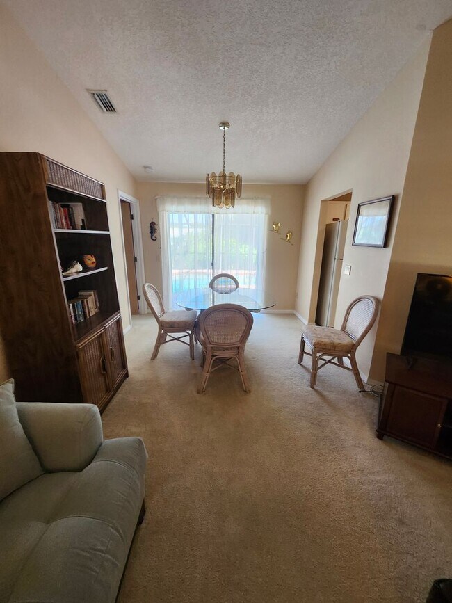 Foto del edificio - 1024 Arden Terrace NW