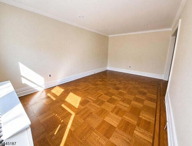 Foto del edificio - 14 Forest St