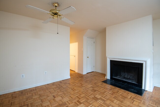 Foto del edificio - 1847 Biltmore St NW