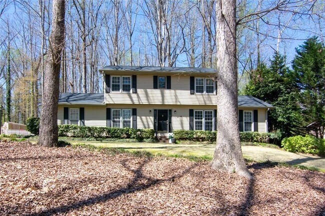 Building Photo - 1109 Timberland Dr SW