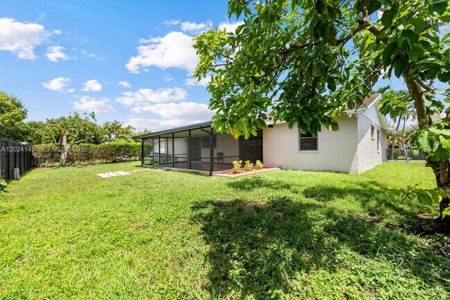Foto del edificio - Southwest 46th Street, Miami, FL 33175 - 4 BR 2 BA single-family home