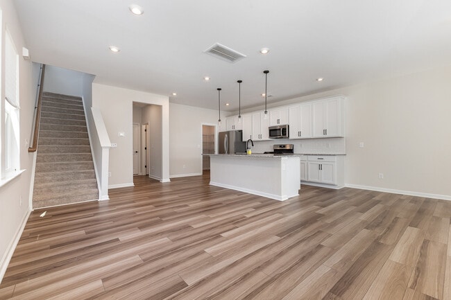 Building Photo - 306 Cloudcroft Aly