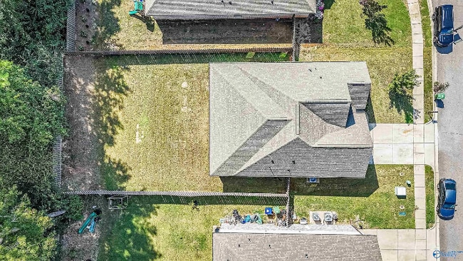 Building Photo - 147 Fernhill Dr NW