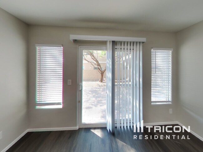 Foto del edificio - 9021 Lacy Landing Ct