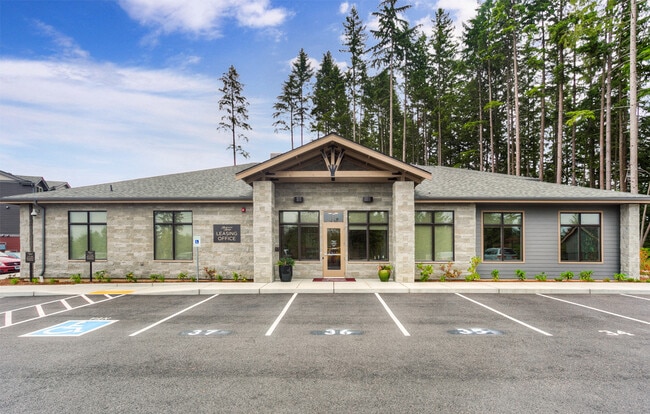 Building Photo - Redmond Ridge