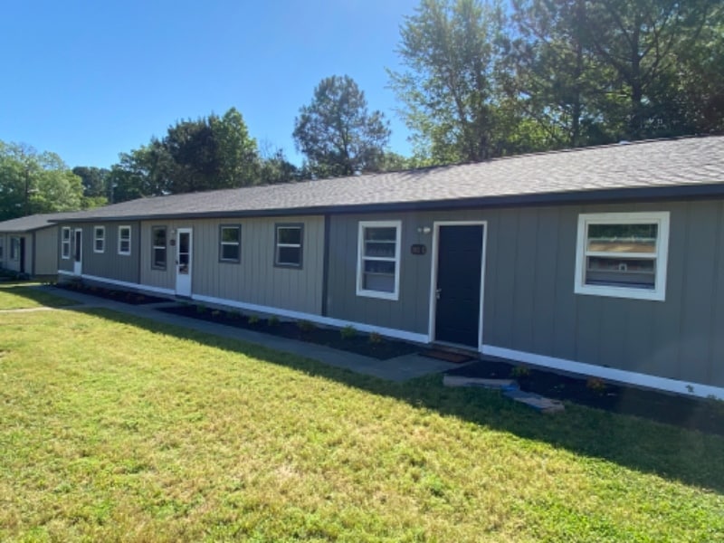 102 McKellar Hill Unit B, Greenwood, SC 29649 Room for Rent in