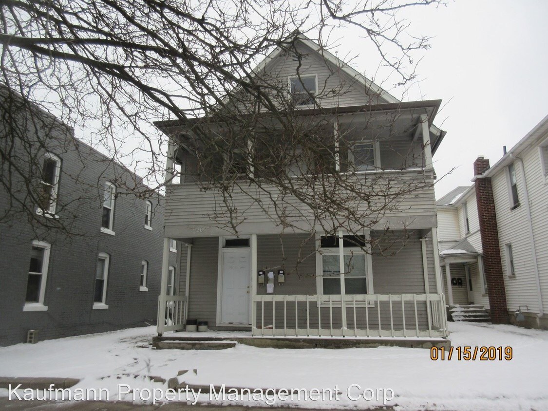 Primary Photo - 1205 St Marys Ave