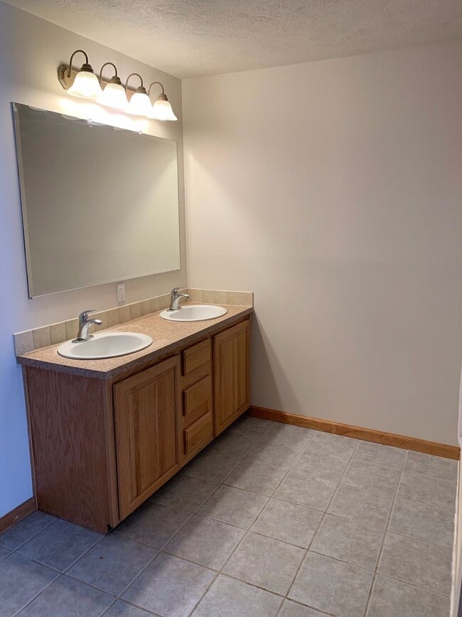 Foto del edificio - Country living close to the foothills